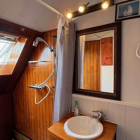 Maison De Pecheur Charmante Avec Parking Sur L'ile Grande - Fr-1-542-72 * 普勒默尔博杜